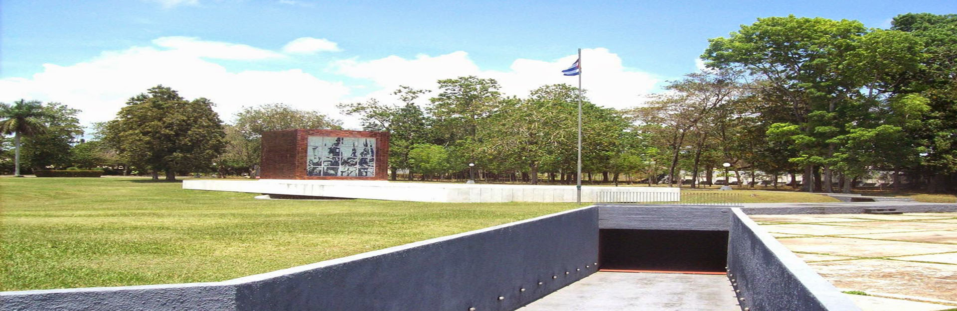 Mausolée des martyrs d'Artémisa, Cuba Travel